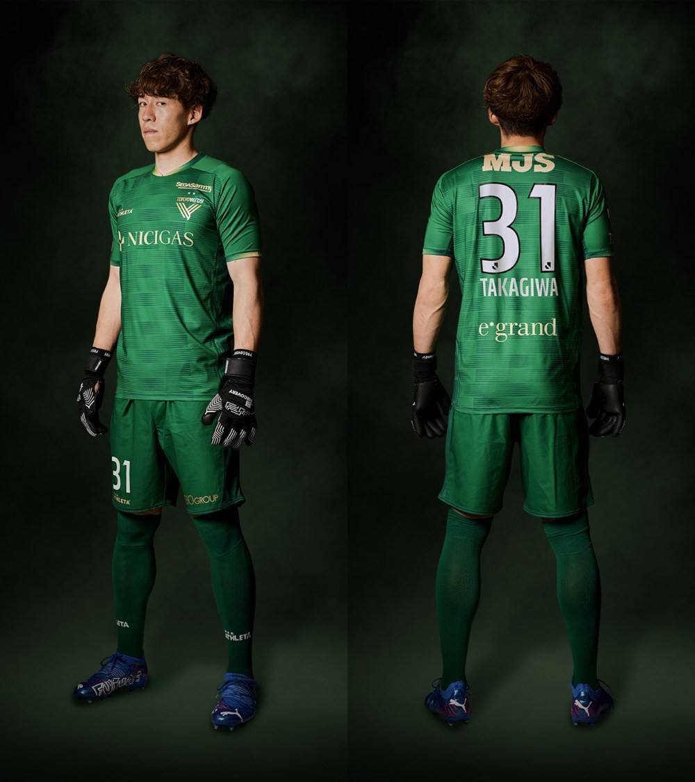 东京绿茵2022赛季第二客场球衣发布_金色_球裤_绿色