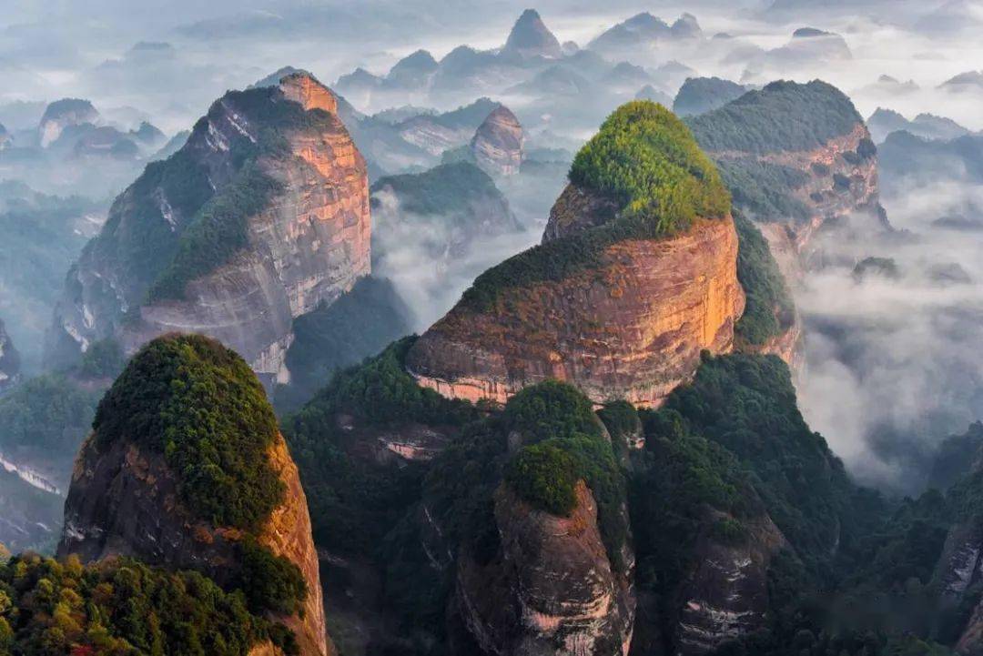 ▼崀者,山之良者——崀山▼九嶷山上白雲飛——九嶷山▼壺瓶好景看不