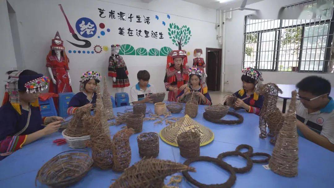 都安瑶族自治县瑶族中学获命名为第五批自治区民族团结进步示范学校