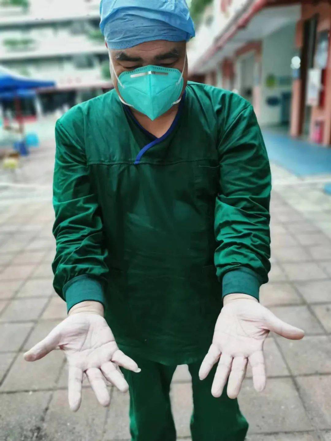 图集连州这双手刷屏了千名医务人员的48小时