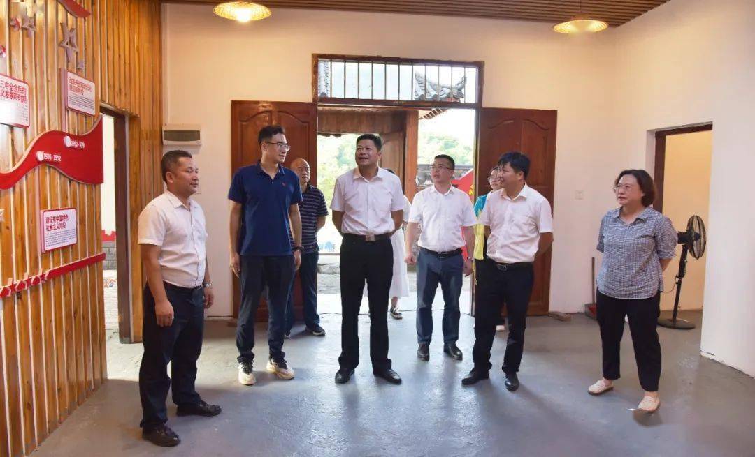 当天,陶国铭还来到寺冲村,富万村和倒水桂江公路大