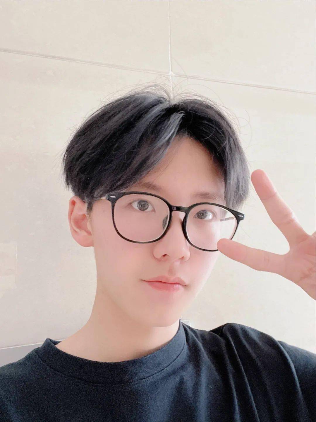 广州学生爆照交友三十六期这么多帅哥美女真的确定不点来康康