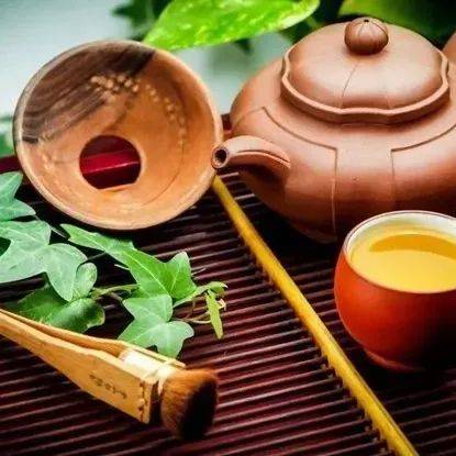 在一壶茶的时光里，等你_生活_时间_年岁