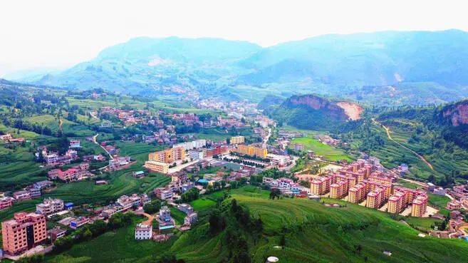 宣威东山镇:用活"四个抓手"引深拓展解放思想大讨论活动成效