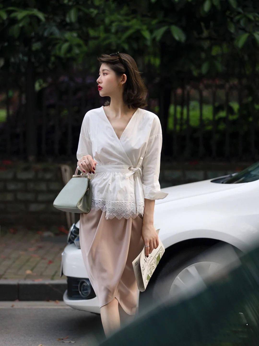 穿白衬衫的女人品味不会太差9套法式白衬衫温柔简约显气质