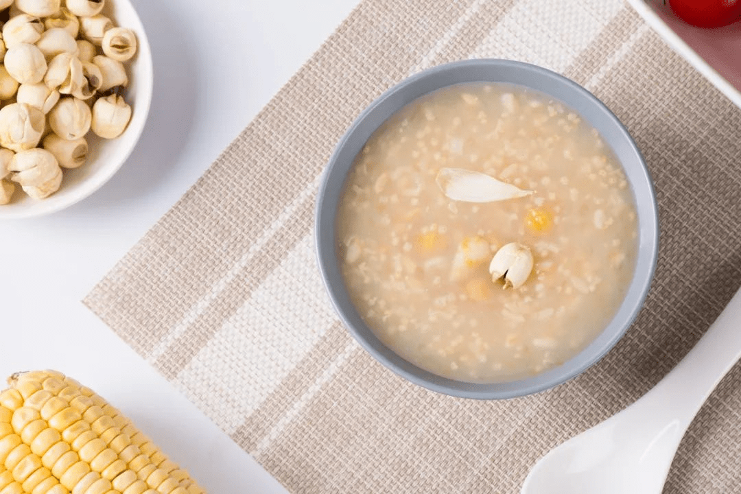 一碗清心粥,滋补心液助好眠——「麦冬莲子粥」.顺时食养