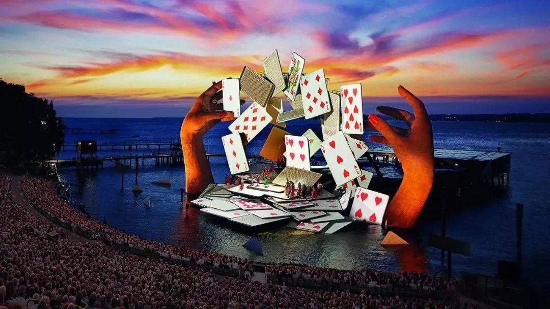 布雷根茨艺术节蝴蝶夫人水上舞台震撼亮相