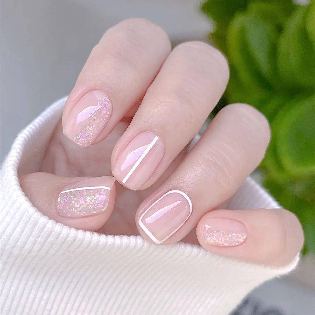 简单耐看的方圆甲大爱