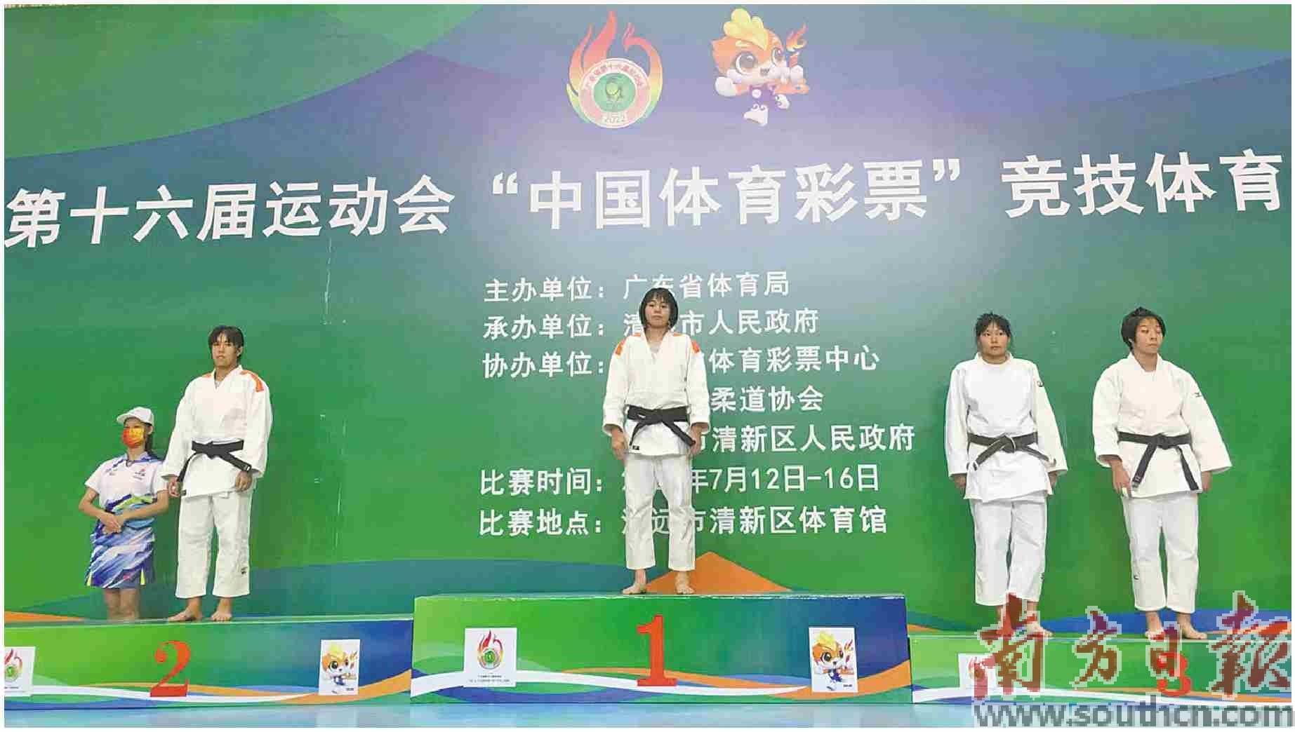 青春 在柔道场上 摸爬滚打 倩怡 训练 林亚伟 青春 在柔道场上 摸爬滚打 倩怡 训练 林亚伟