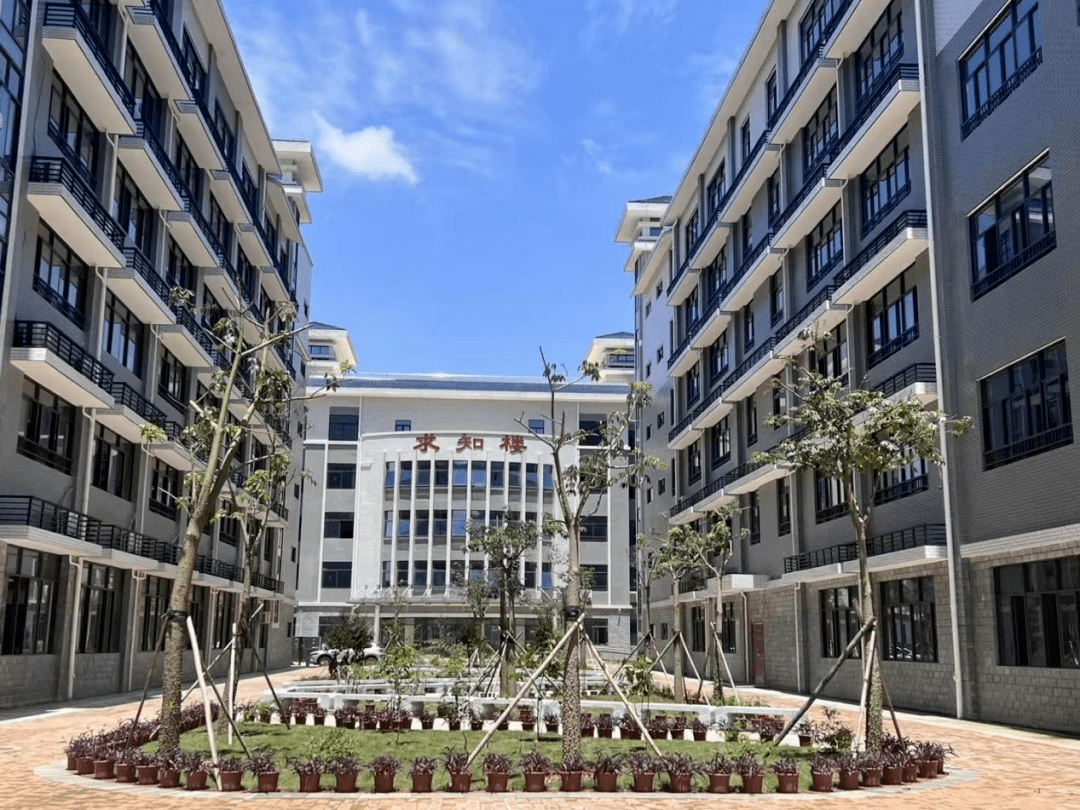 桂林三金漓江杯桂林校园足球大阅兵系列之桂林市第十九中学足球运动让