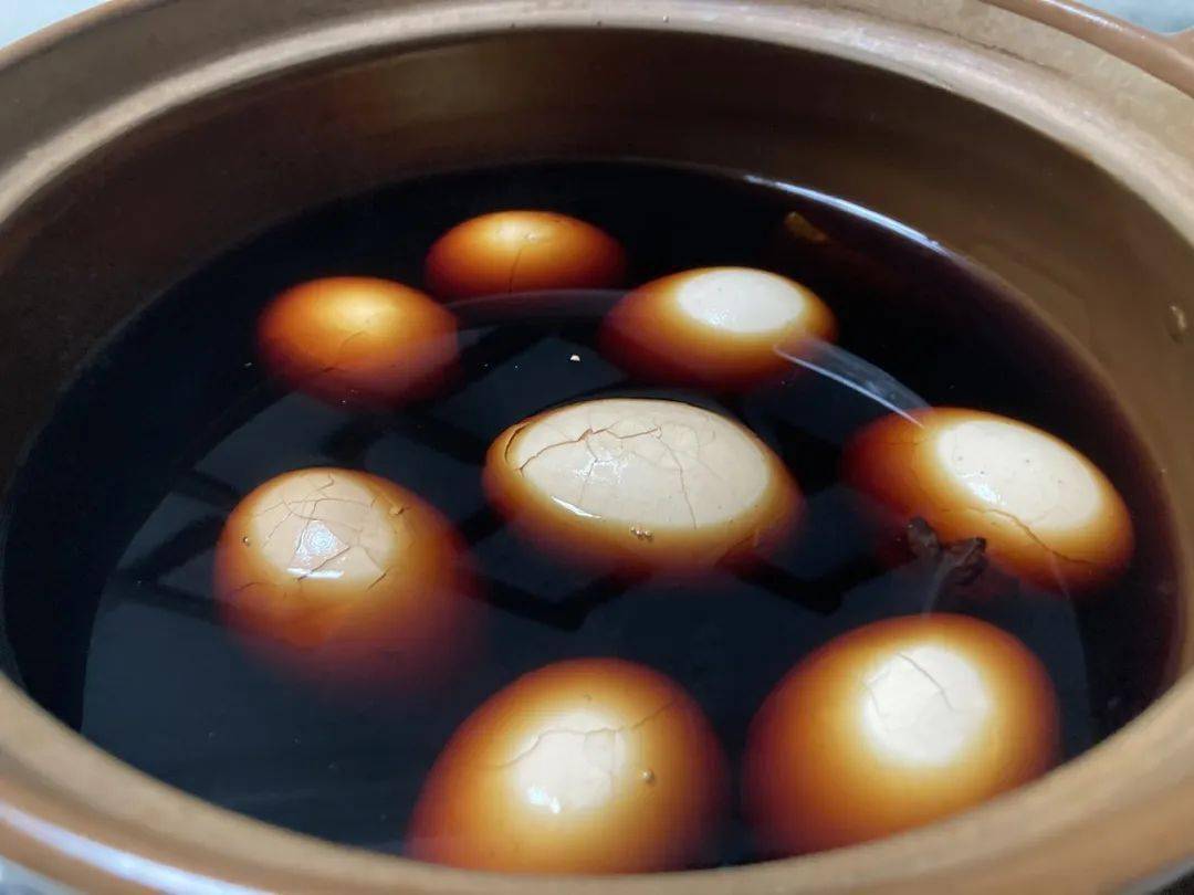五香茶叶蛋,五香茶叶蛋的家常做法 - 美食杰五香茶叶蛋做法大全
