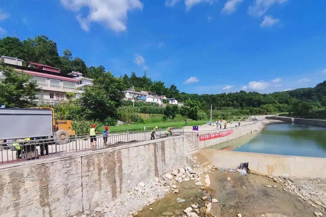 福泉市浪波河,石板河的桂花村,廻龙村,朵郞坪村段治理工程,福泉市力刀