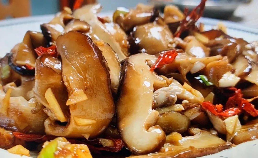 【美食淄博 · 小香菇好美味 · 凉拌香菇】_味道_酱料_视频