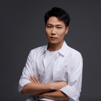 灯光设计:杨东青主要作品:中文版音乐剧《我,堂吉诃德》《音乐之声》