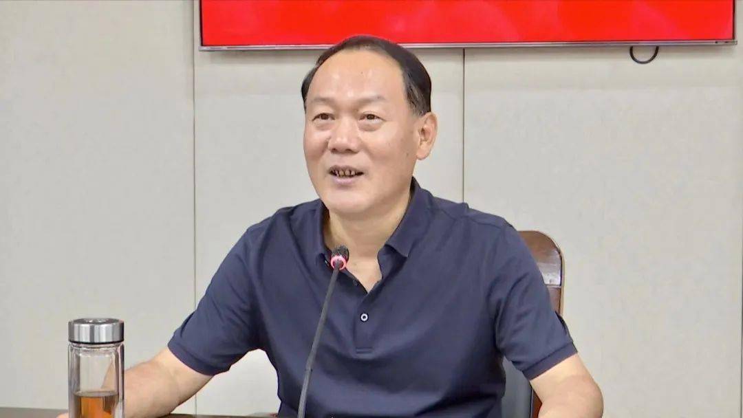 7月21日,六安市创建全国文明城市模拟测评反馈会召开,市委书记叶露中
