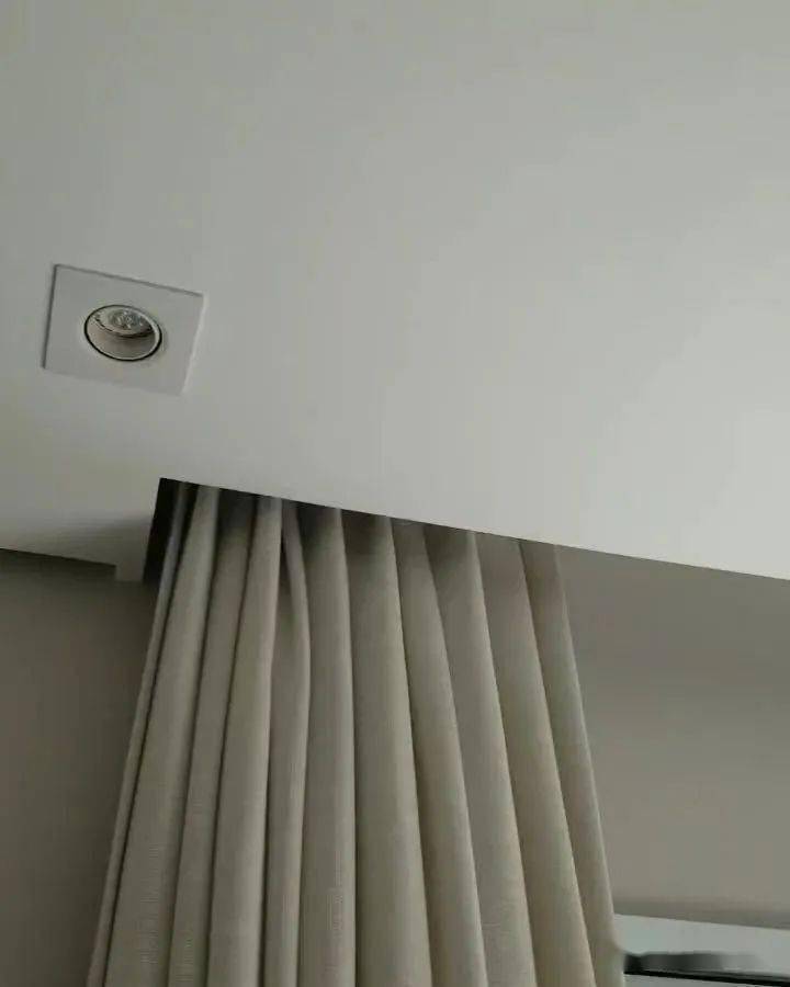 做对窗帘盒告别丑窗帘