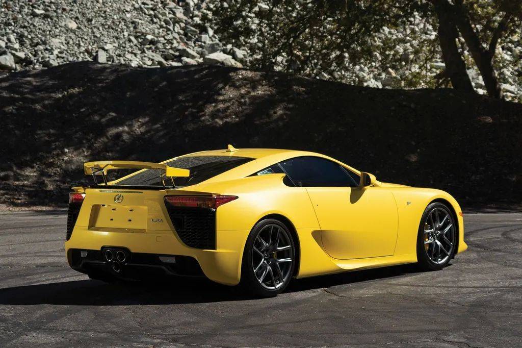 日本の超级跑车,威尔凌志lfa模型测评