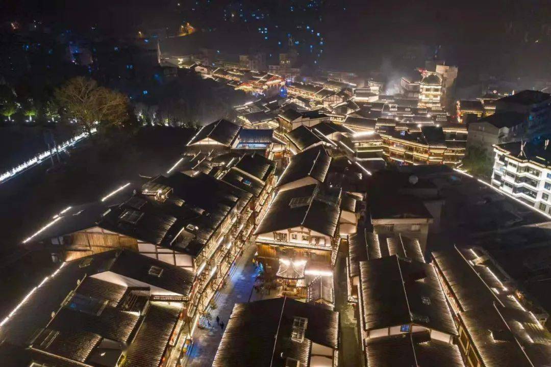 自然风光威信县深挖红色资源,用活红色元素近年来瞻仰这片英雄先辈