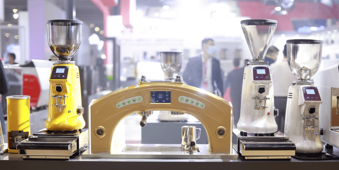 每段预浸泡时间与出水量都可根据不同的茶叶,咖啡来定制,保证充分萃取