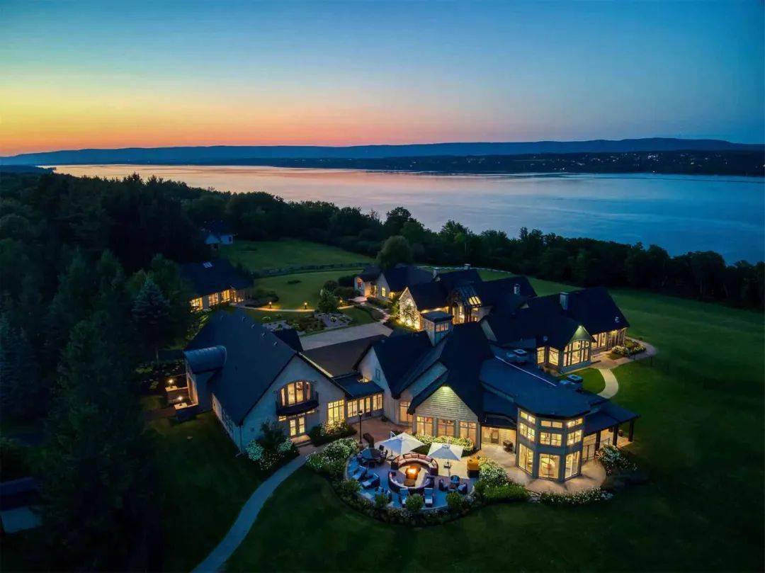 丨 渥太华女神大赛 丨学生卡折扣渥太华大学丨卡尔顿大学丨移民加拿大