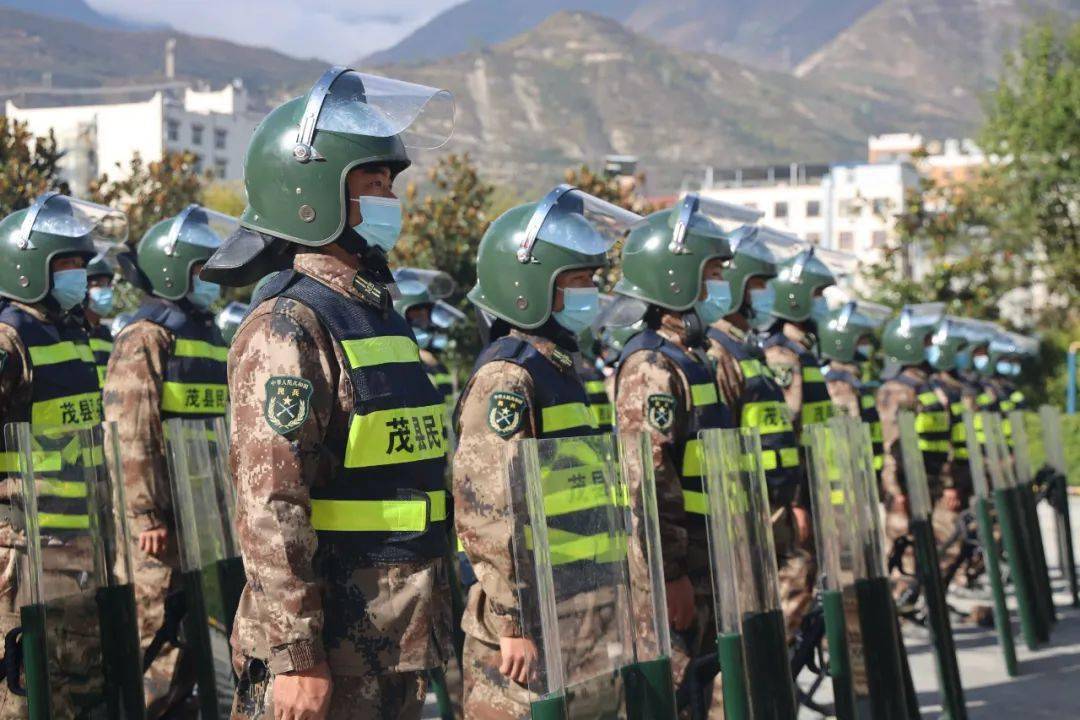 "时代答卷"彰显红军传人本色——阿坝军分区践行爱民为民服务宗旨纪实