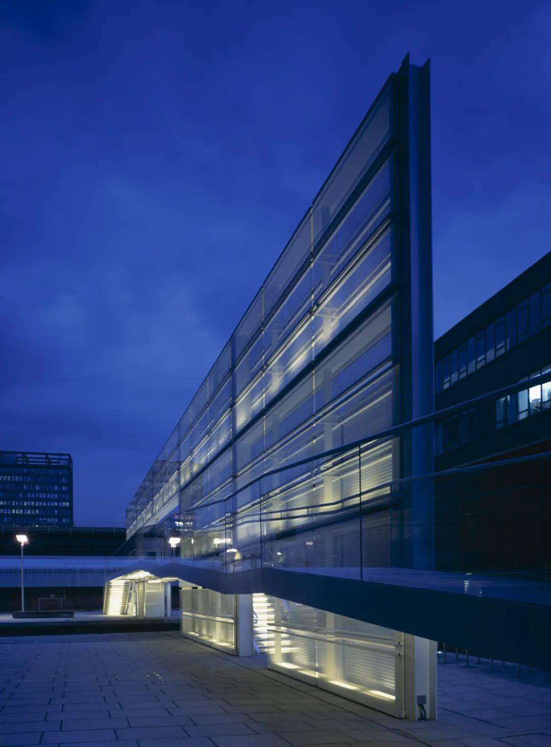 anish kapoor合作,参与项目建造)上海奉贤云桥杭州未来停车公园(2019)