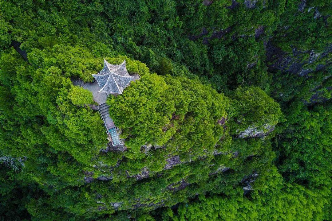 避暑于这座小城，在21℃山谷享“天然空调”清凉又静谧！