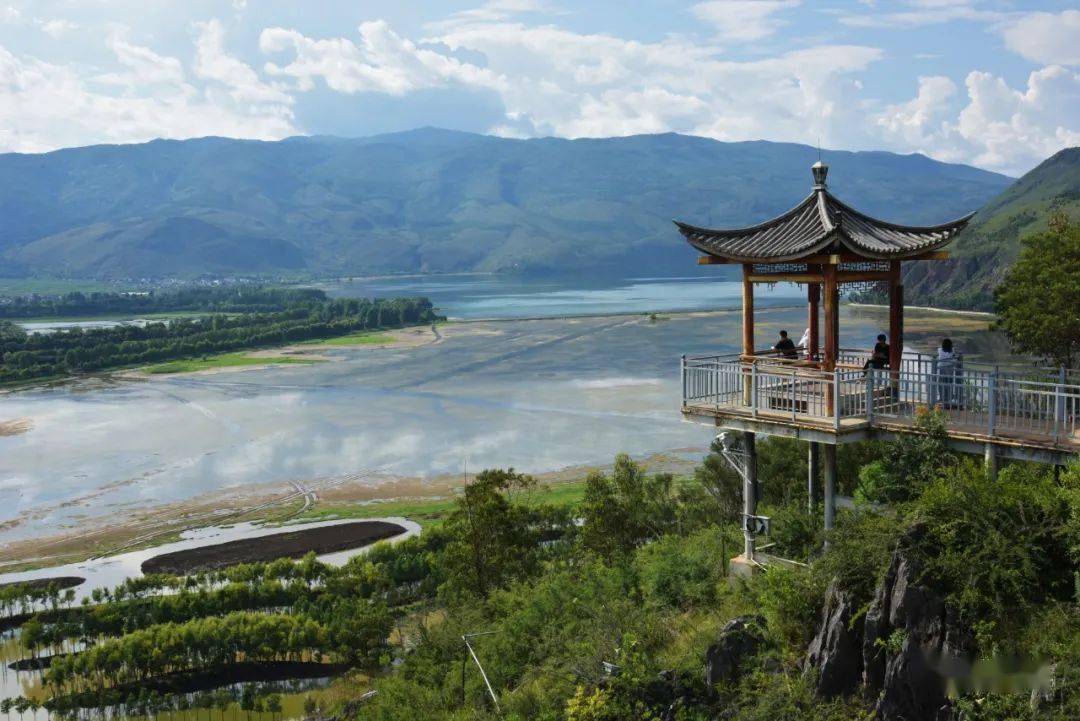 中所汽車橋,梅和村羅琦花卉有限公司,茈碧湖鎮運亨村,草海溼地,梨園村