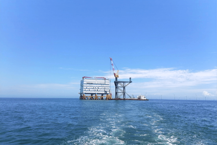 世界最大亚洲首座海上换流站三峡如东项目