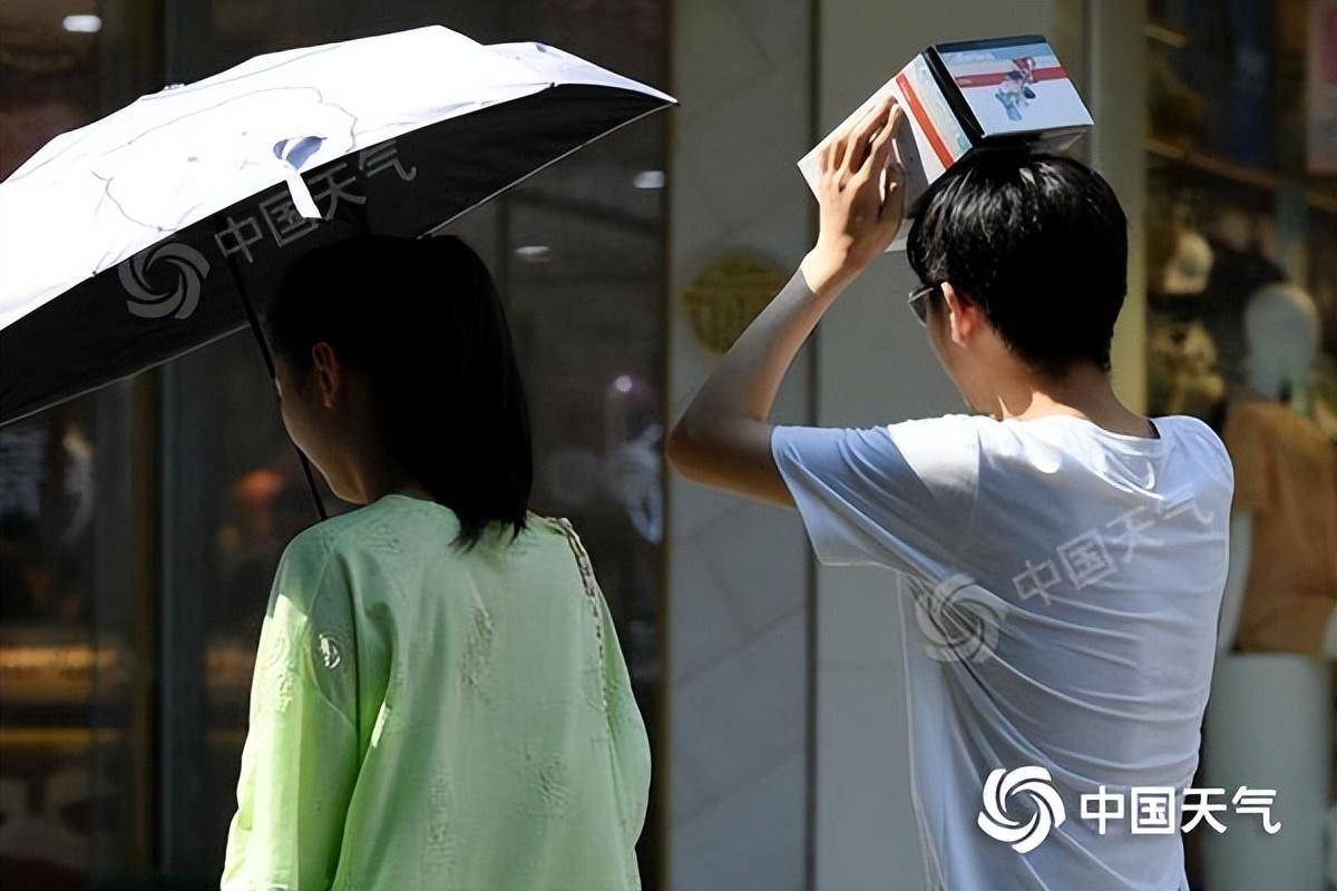 华北至江南多地遭遇“桑拿天”东北华南降雨不断