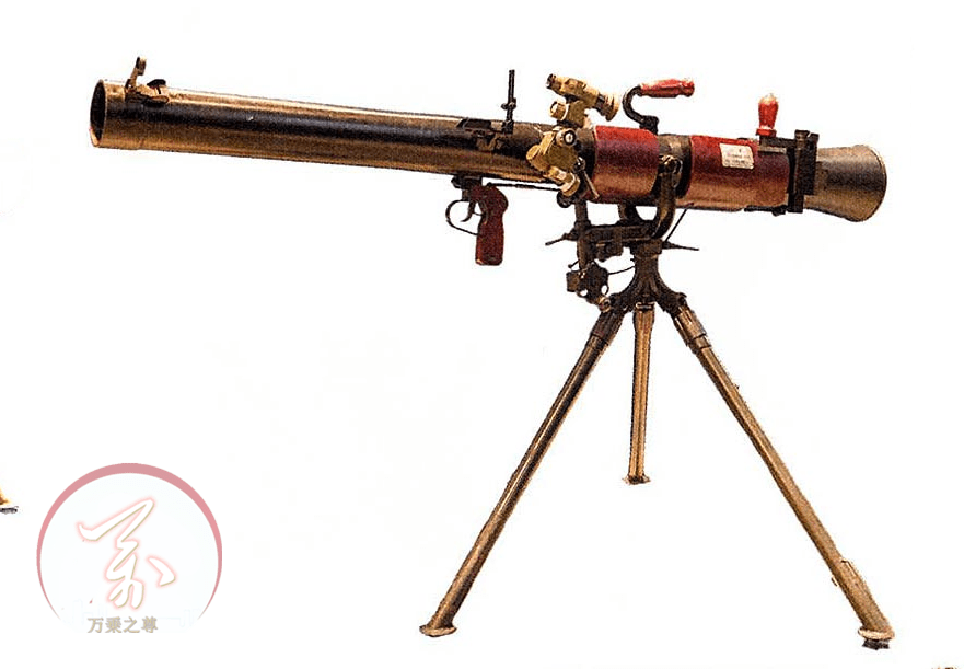 1979年,装兵工程学院研制成功78式82毫米无后坐力炮,这种无后坐力炮