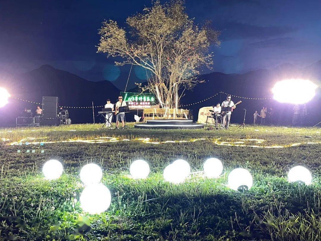 月坝的七夕浪漫藏在这场草坪音乐会里
