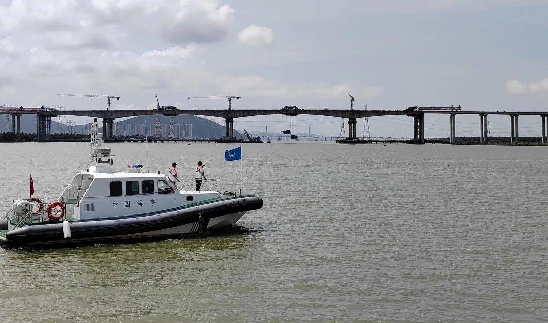 办实事珠海海事保障香海大桥关键控制性工程顺利完工