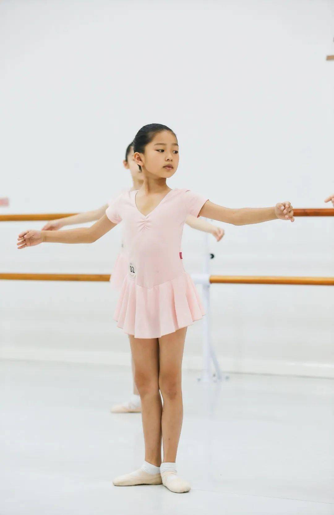 芭蕾班学员参加北京舞蹈学院芭蕾舞分级考试圆满结束