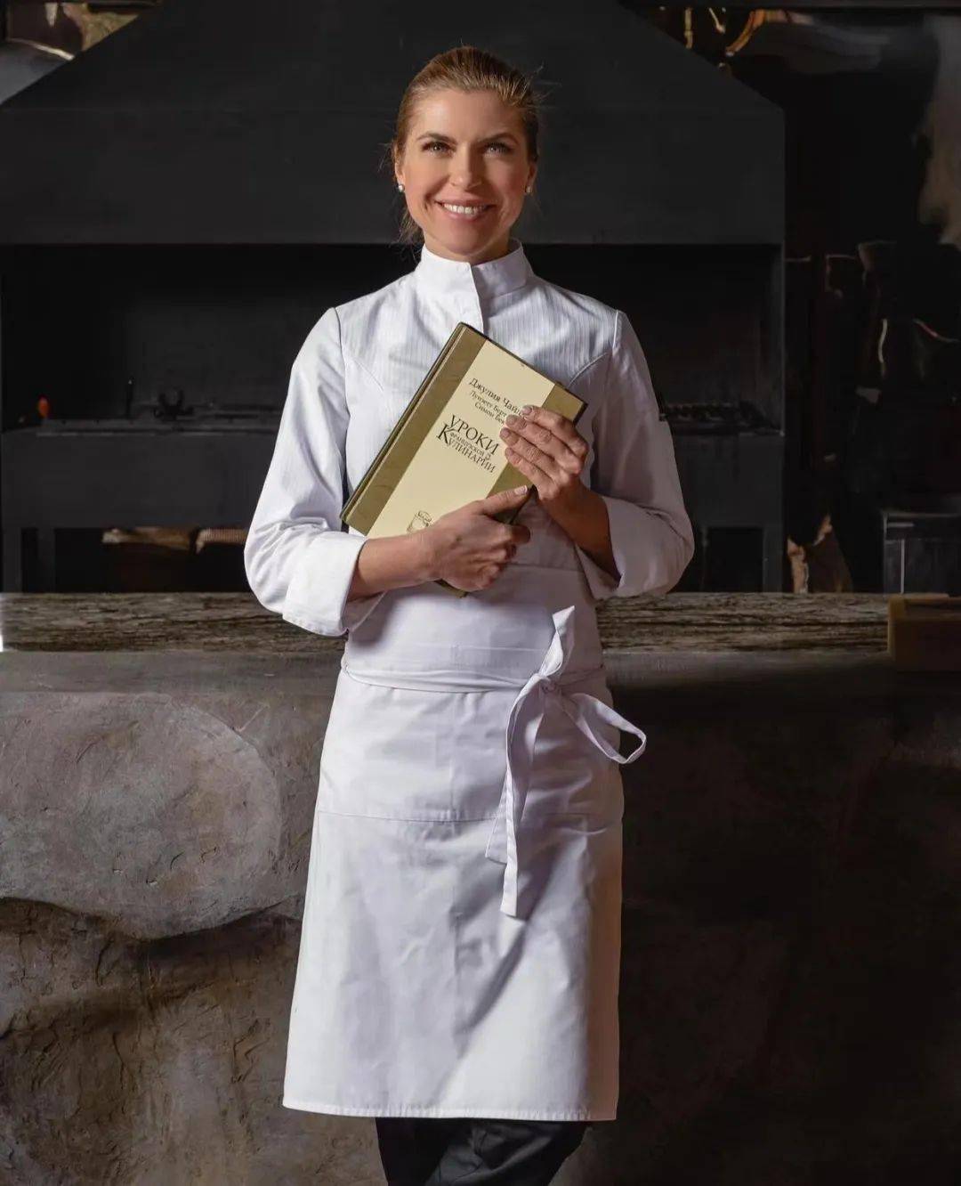 米其林绿星认证主厨ekaterinaalekhina创办生物学餐厅展示俄罗斯应季