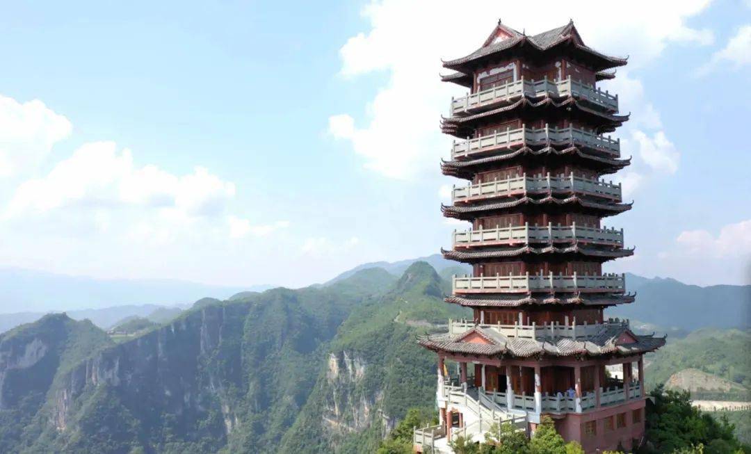 这里是龙女与樵夫爱的小屋日前正式开楼迎客历经几年建设龙缸景区新增