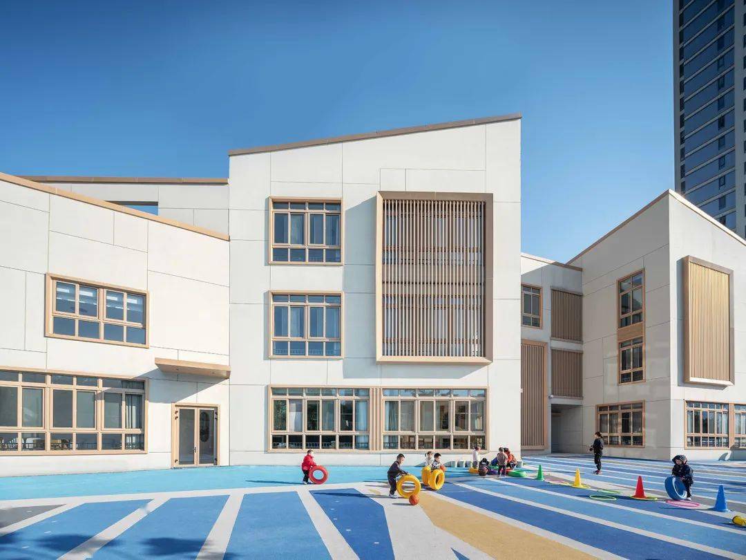 10个最新幼儿园设计_建筑_乡村_鹿萍
