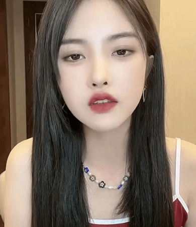 次惑小仙女吐槽四川可乐每次吵架就不解决!