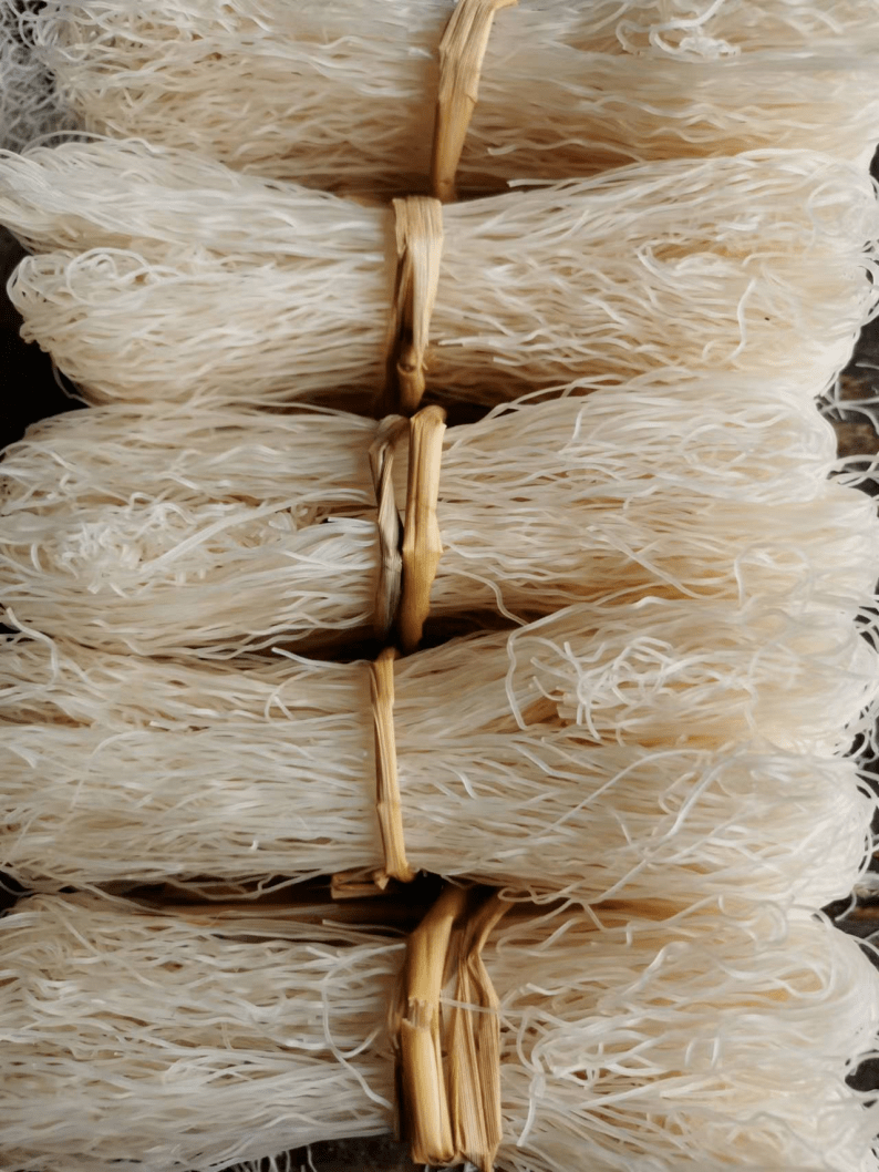 粉干是海溪乡久负盛名的传统农产品,距今已有300多年历史.