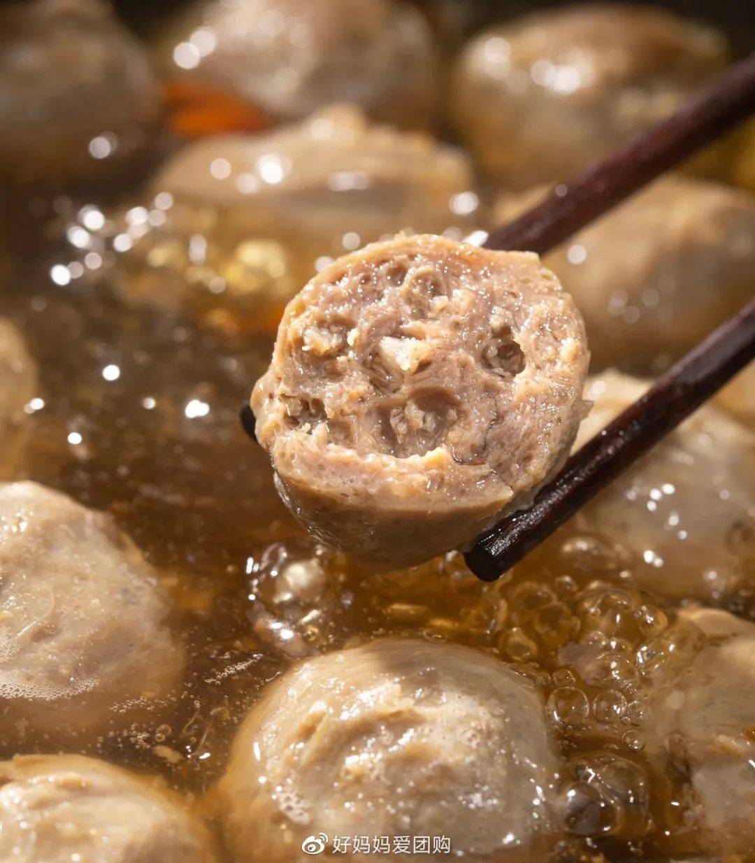 传承三代人的正宗潮汕手工牛肉丸,肉质细腻,弹牙爆汁!满嘴牛肉香!