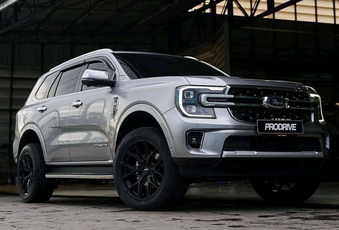 新款福特撼路者亮相30t10at越野元素丰富威猛霸气