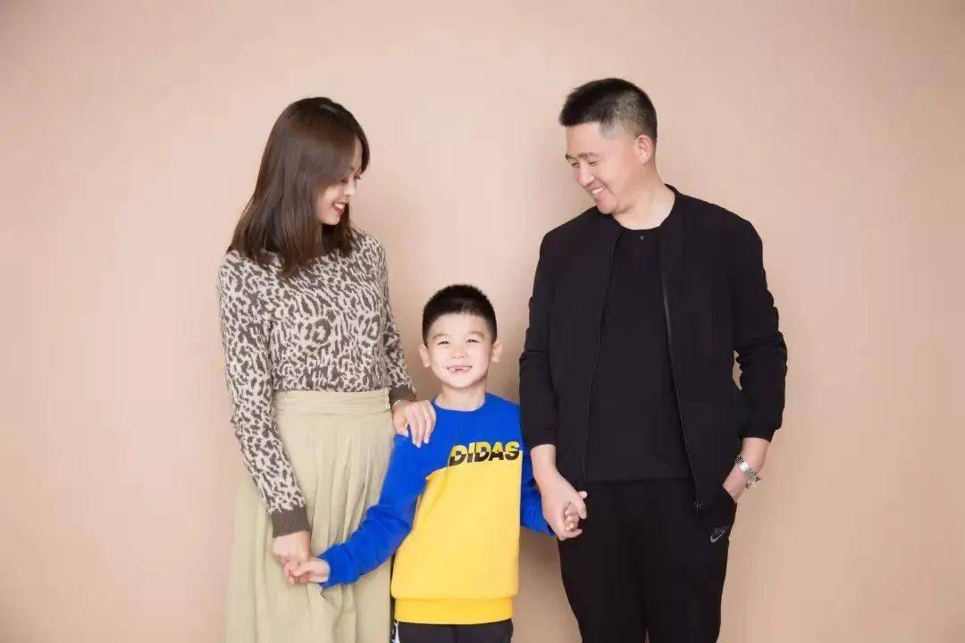 "最美军嫂"王雅楠在支持丈夫事业的同时,彭子倩也从未停下自己进步的