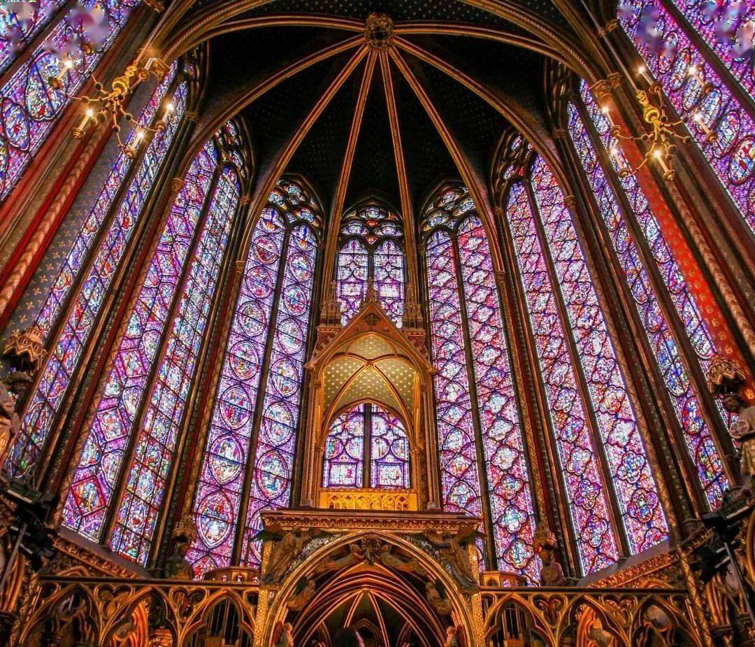 教堂玻璃彩色花窗图案图片
