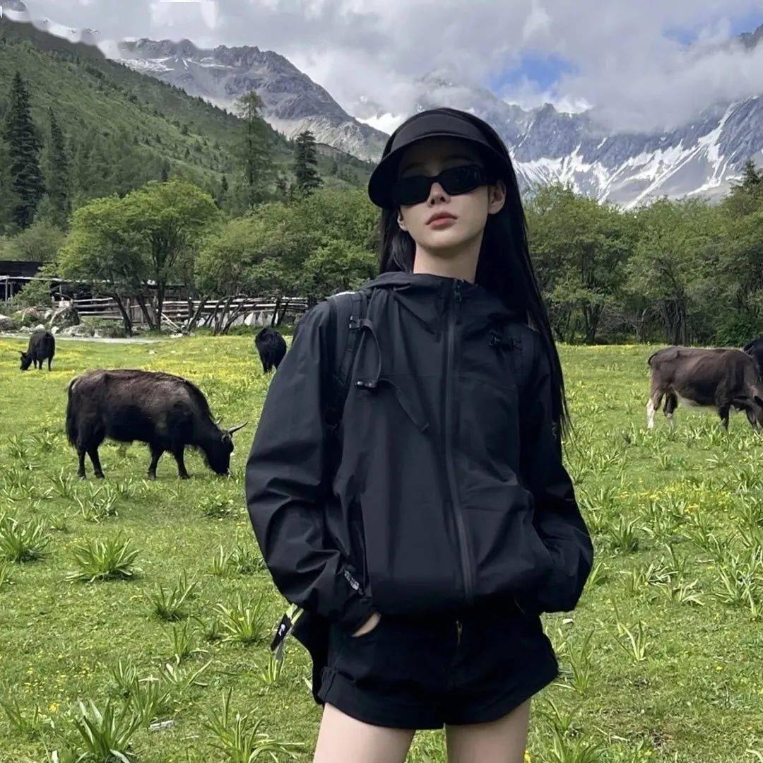 女生头像 | 黑色系高质量女头_很漂亮_那一张_感觉