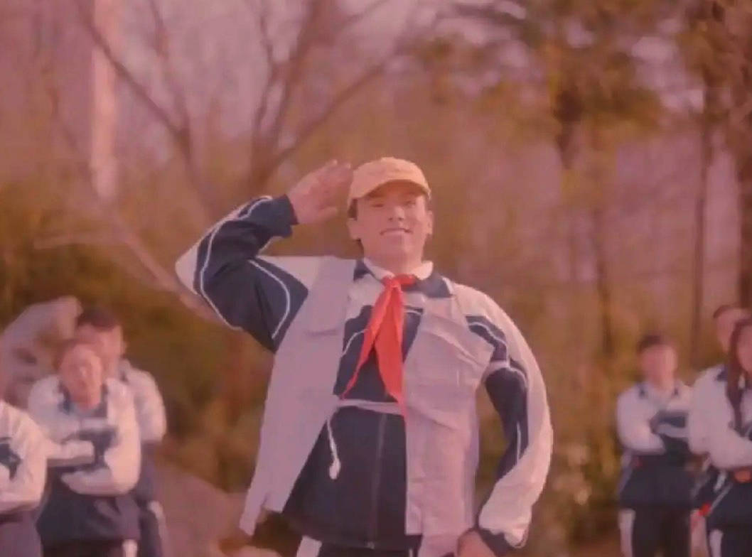 《上学威龙》中的法老在有点癫狂和自恋的歌词背后,《上学威龙》暗含