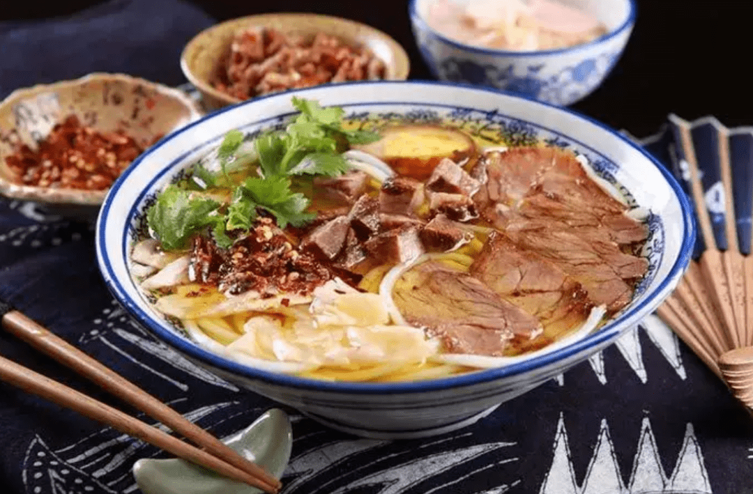 小店承载大梦想——访聋人创办的"思南牛肉粉"馆_刘鑫_味道_贵阳