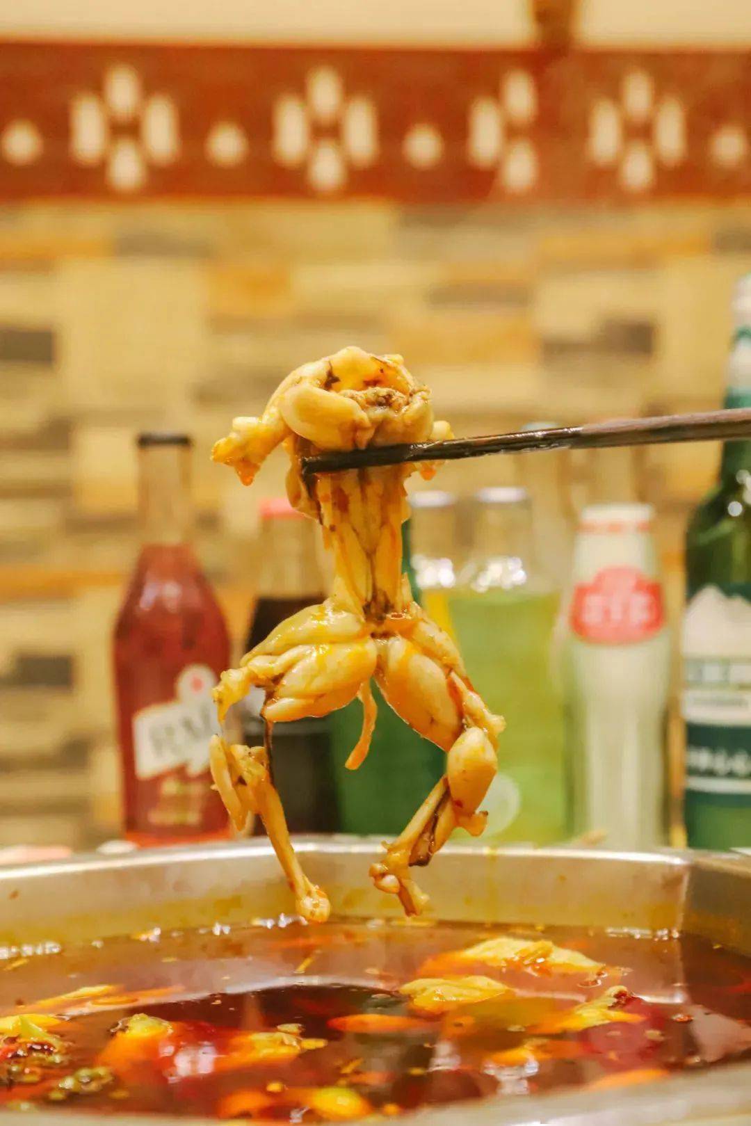 【吃喝玩乐】85元/人,爆品返场还打折!​ 牛蛙昂刺鱼不限量供应,黑