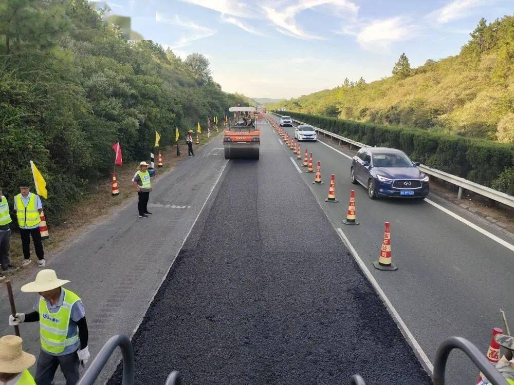 铣刨摊铺~_道路_怪兽_施工