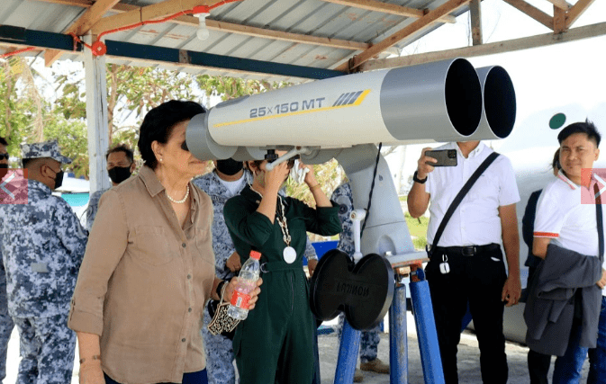 新闻热点菲国安顾问昨突访中业岛世界日报:菲律宾官员表示,国家安全