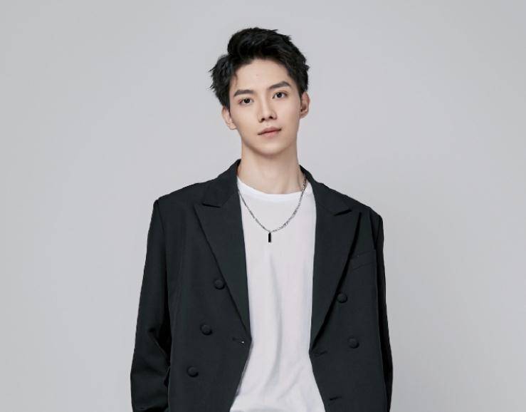 《青3》余景天退赛后,c位人选已定,罗一舟却不是最大的赢家_节目_的